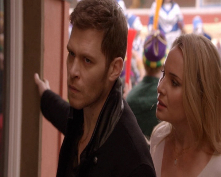 vampirediariesworld-dot-nl_TheOriginals5x13WhenTheSaintsGoMarchingIn-deletedscene00096.jpg