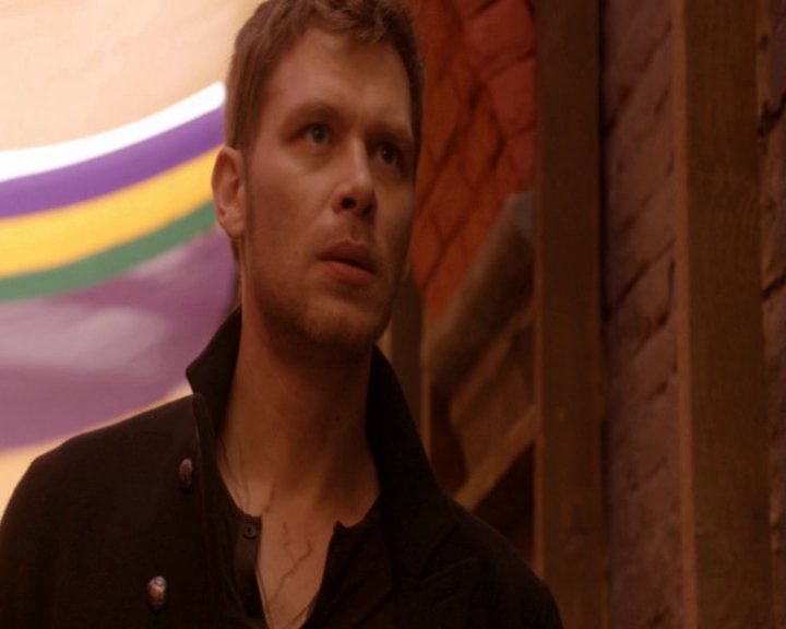 vampirediariesworld-dot-nl_TheOriginals5x13WhenTheSaintsGoMarchingIn-deletedscene00132.jpg