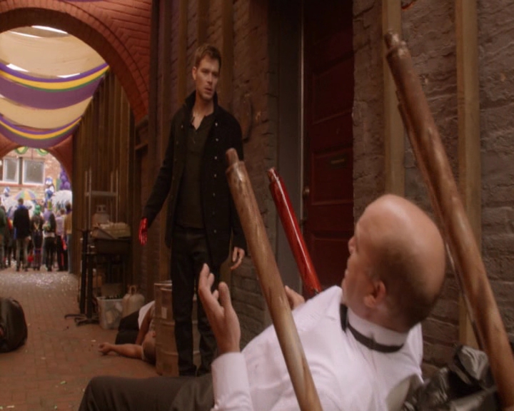 vampirediariesworld-dot-nl_TheOriginals5x13WhenTheSaintsGoMarchingIn-deletedscene00143.jpg