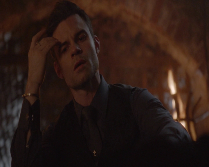 vampirediariesworld-dot-nl_TheOriginals5x13WhenTheSaintsGoMarchingIn-deletedscene00196.jpg