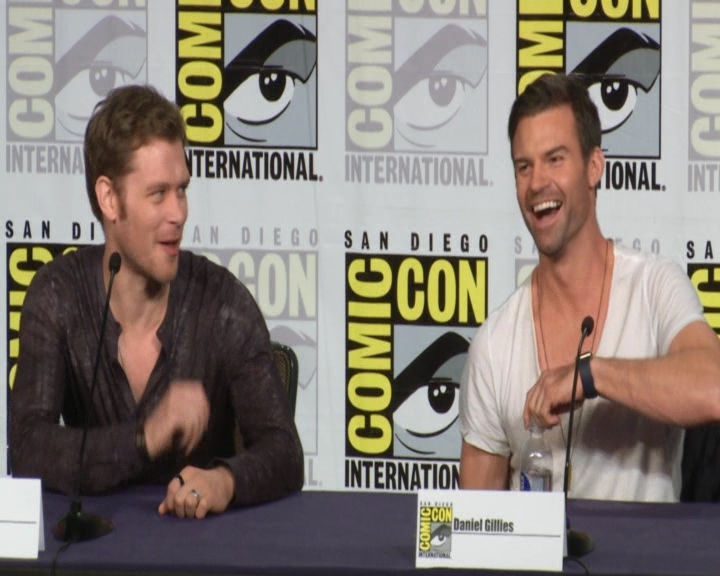 vampirediariesworld-dot-nl_TheOriginals-2017Comic-ConPanel00117.jpg