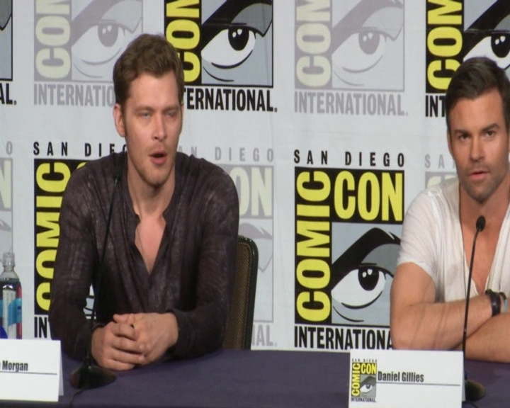 vampirediariesworld-dot-nl_TheOriginals-2017Comic-ConPanel00125.jpg