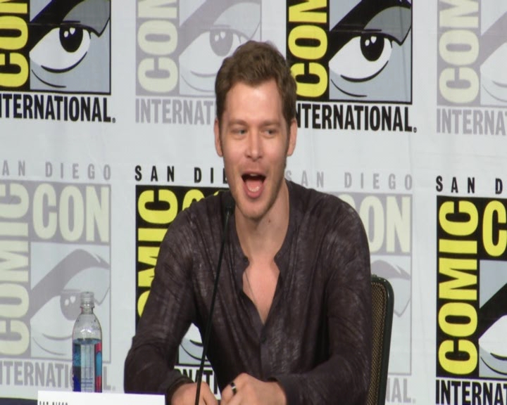 vampirediariesworld-dot-nl_TheOriginals-2017Comic-ConPanel00625.jpg