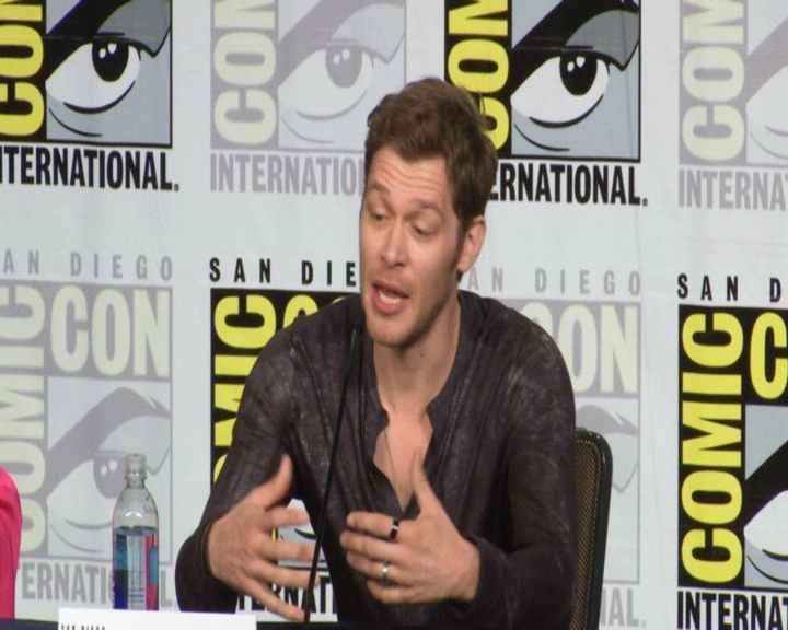 vampirediariesworld-dot-nl_TheOriginals-2017Comic-ConPanel00628.jpg