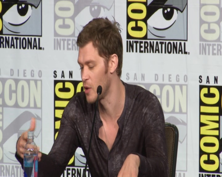 vampirediariesworld-dot-nl_TheOriginals-2017Comic-ConPanel00633.jpg