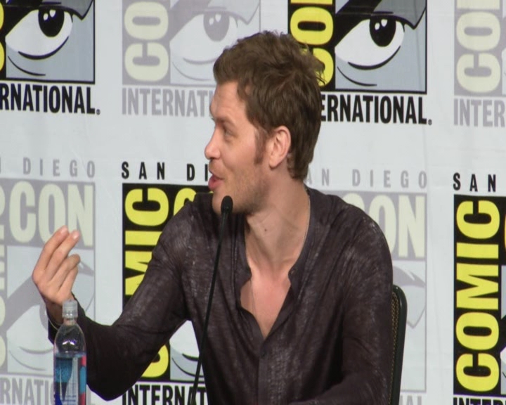 vampirediariesworld-dot-nl_TheOriginals-2017Comic-ConPanel00644.jpg