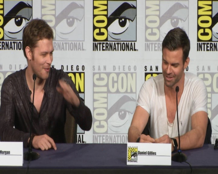 vampirediariesworld-dot-nl_TheOriginals-2017Comic-ConPanel00781.jpg