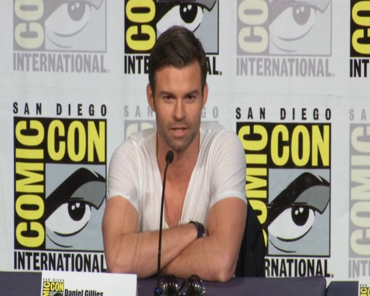 vampirediariesworld-dot-nl_TheOriginals-2017Comic-ConPanel00983.jpg