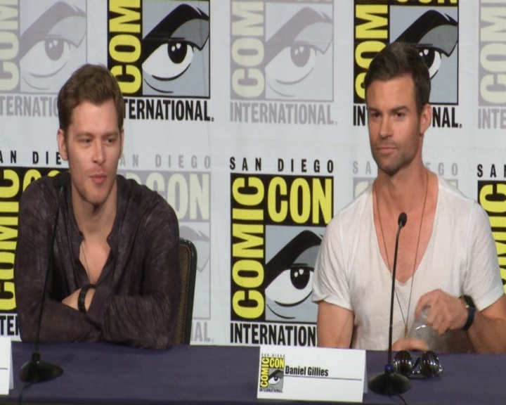 vampirediariesworld-dot-nl_TheOriginals-2017Comic-ConPanel01020.jpg