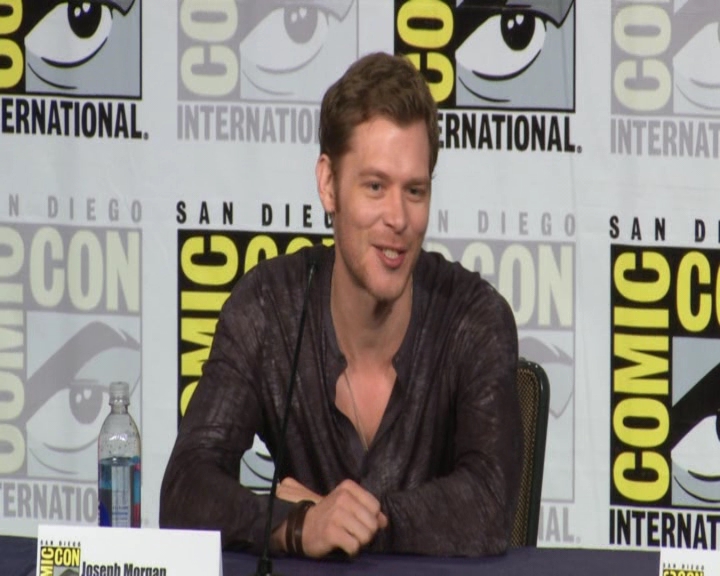 vampirediariesworld-dot-nl_TheOriginals-2017Comic-ConPanel01035.jpg