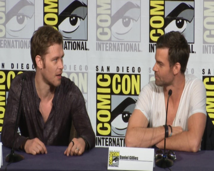 vampirediariesworld-dot-nl_TheOriginals-2017Comic-ConPanel01050.jpg