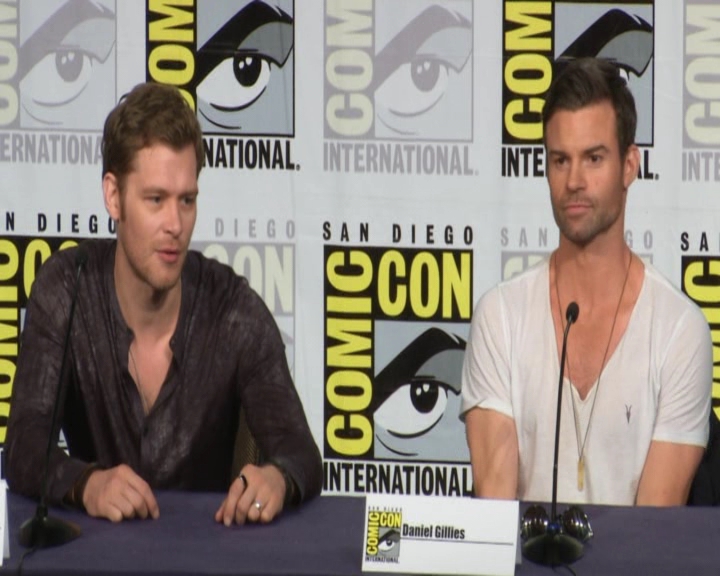 vampirediariesworld-dot-nl_TheOriginals-2017Comic-ConPanel01054.jpg