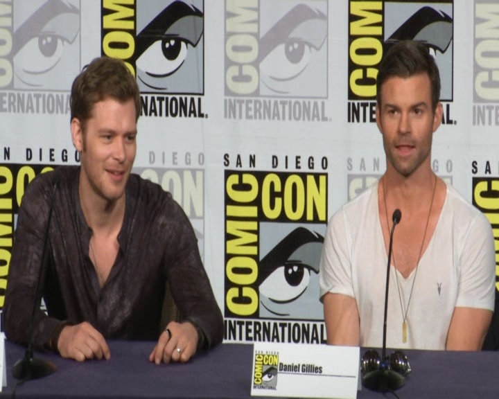 vampirediariesworld-dot-nl_TheOriginals-2017Comic-ConPanel01056.jpg