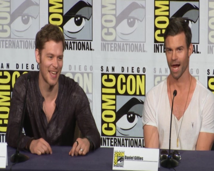 vampirediariesworld-dot-nl_TheOriginals-2017Comic-ConPanel01059.jpg