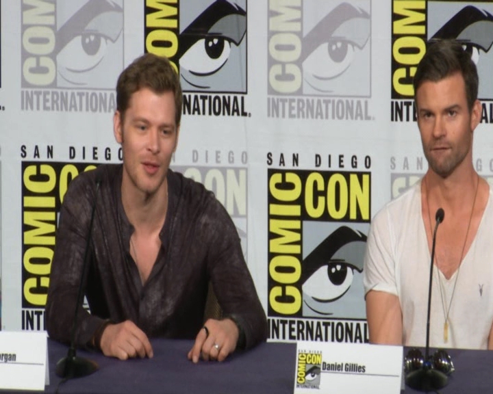 vampirediariesworld-dot-nl_TheOriginals-2017Comic-ConPanel01060.jpg