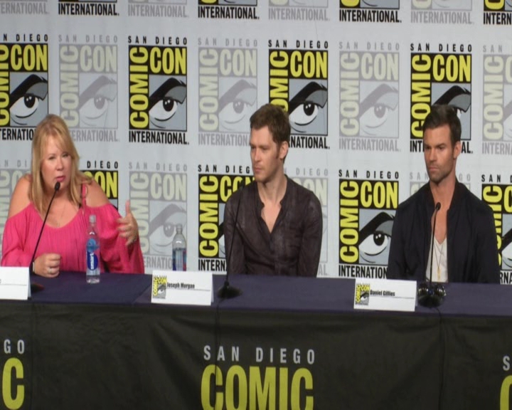 vampirediariesworld-dot-nl_TheOriginals-2017Comic-ConPanel01141.jpg