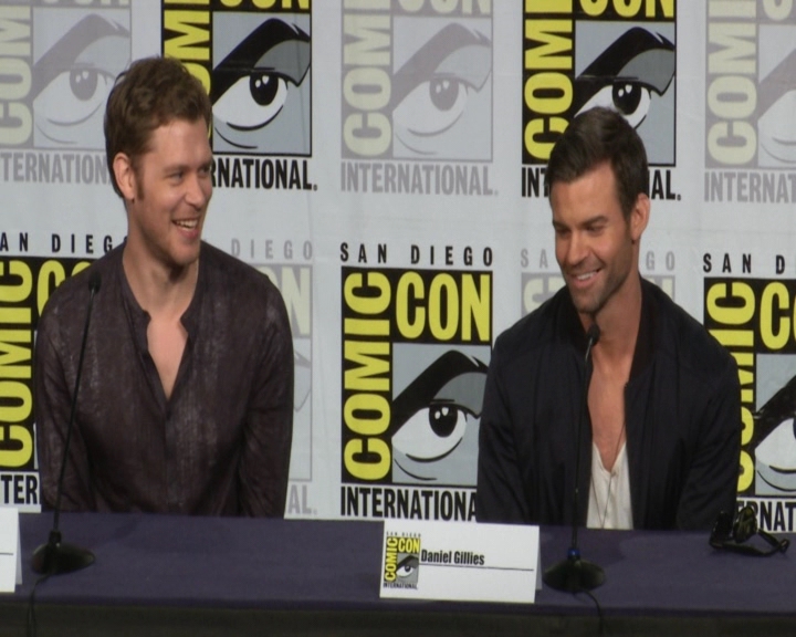 vampirediariesworld-dot-nl_TheOriginals-2017Comic-ConPanel01338.jpg