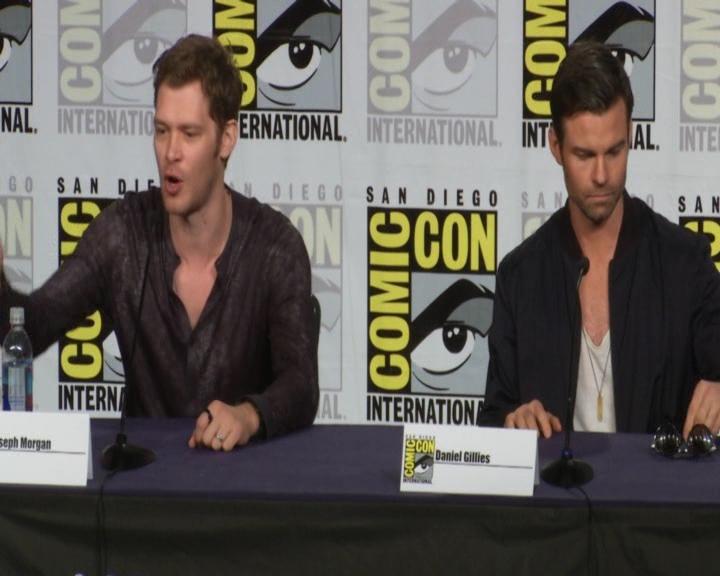 vampirediariesworld-dot-nl_TheOriginals-2017Comic-ConPanel01443.jpg