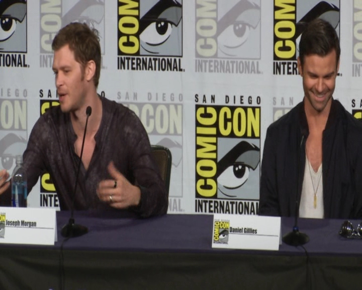 vampirediariesworld-dot-nl_TheOriginals-2017Comic-ConPanel01445.jpg