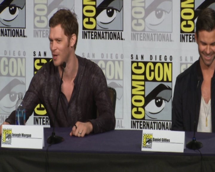 vampirediariesworld-dot-nl_TheOriginals-2017Comic-ConPanel01446.jpg