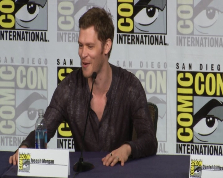 vampirediariesworld-dot-nl_TheOriginals-2017Comic-ConPanel01448.jpg