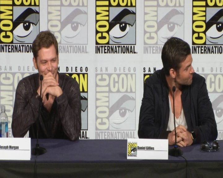 vampirediariesworld-dot-nl_TheOriginals-2017Comic-ConPanel01540.jpg