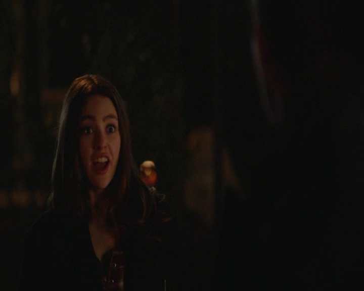 vampirediariesworld-dot-nl_TheOriginalsS5Bloopers00069.jpg