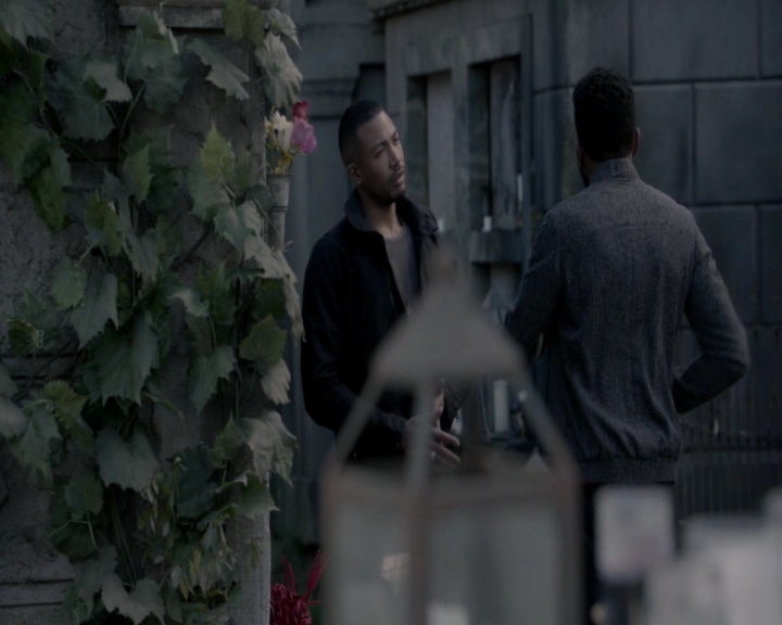 vampirediariesworld-dot-nl_TheOriginalsS5Bloopers00118.jpg