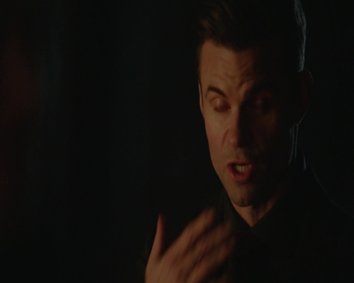 vampirediariesworld-dot-nl_TheOriginalsS5Bloopers00253.jpg