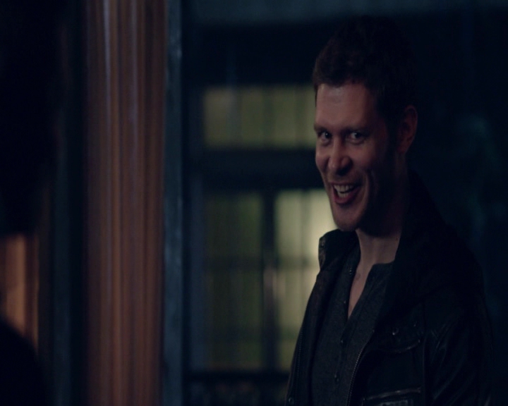 vampirediariesworld-dot-nl_TheOriginalsS5Bloopers00293.jpg