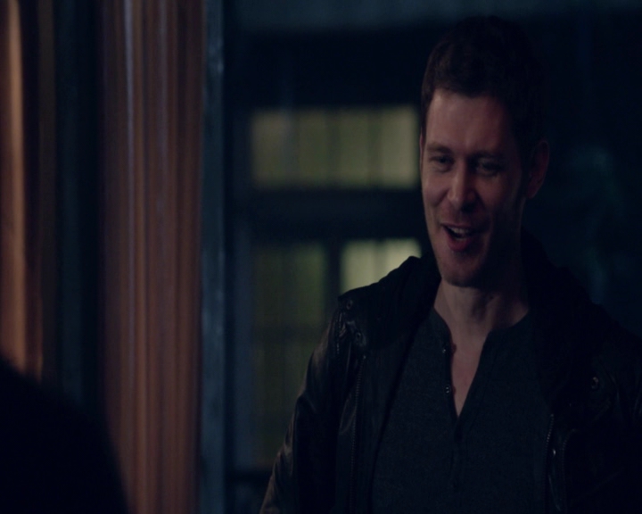 vampirediariesworld-dot-nl_TheOriginalsS5Bloopers00296.jpg