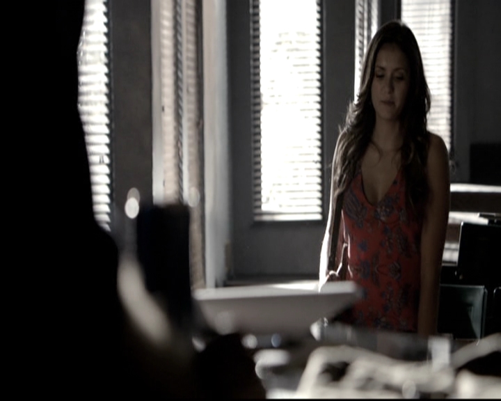 VampireDiariesWorld-dot-nl_6x01IllRemember0212.jpg