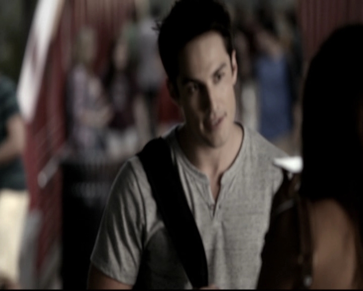 VampireDiariesWorld-dot-nl_6x01IllRemember0327.jpg