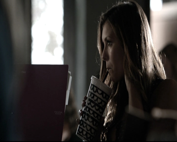 VampireDiariesWorld-dot-nl_6x01IllRemember0517.jpg