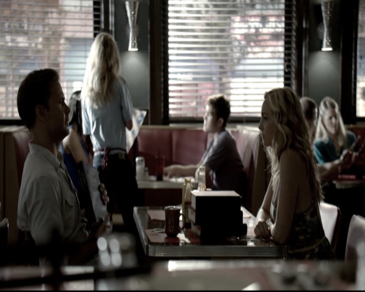 VampireDiariesWorld-dot-nl_6x01IllRemember0653.jpg