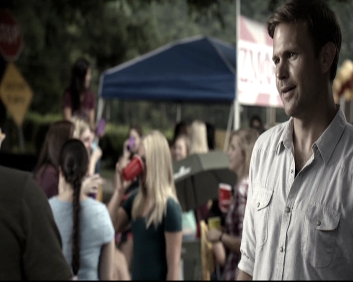 VampireDiariesWorld-dot-nl_6x01IllRemember0911.jpg