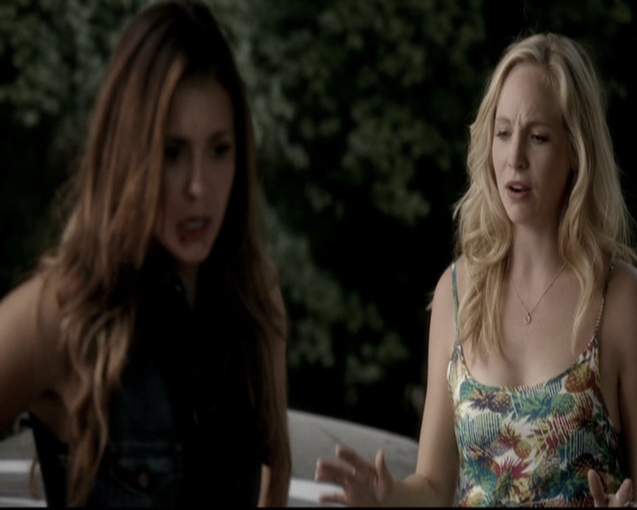 VampireDiariesWorld-dot-nl_6x01IllRemember1213.jpg