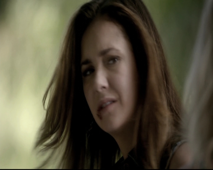 VampireDiariesWorld-dot-nl_6x01IllRemember1215.jpg