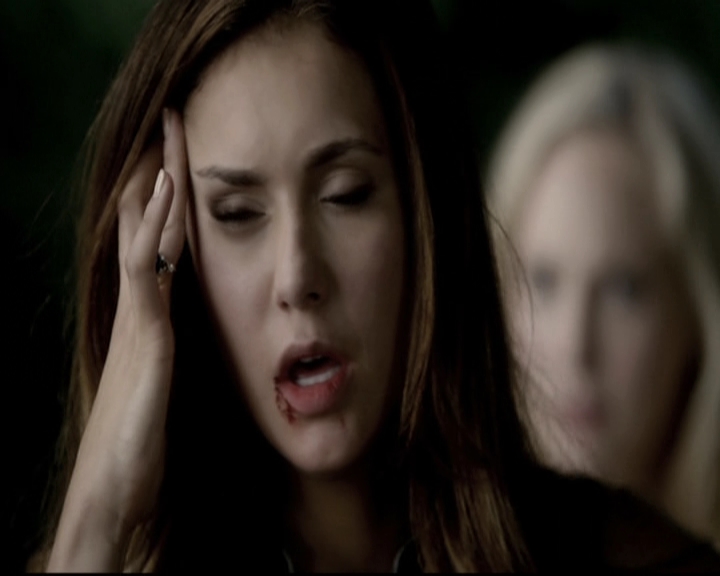 VampireDiariesWorld-dot-nl_6x01IllRemember1227.jpg