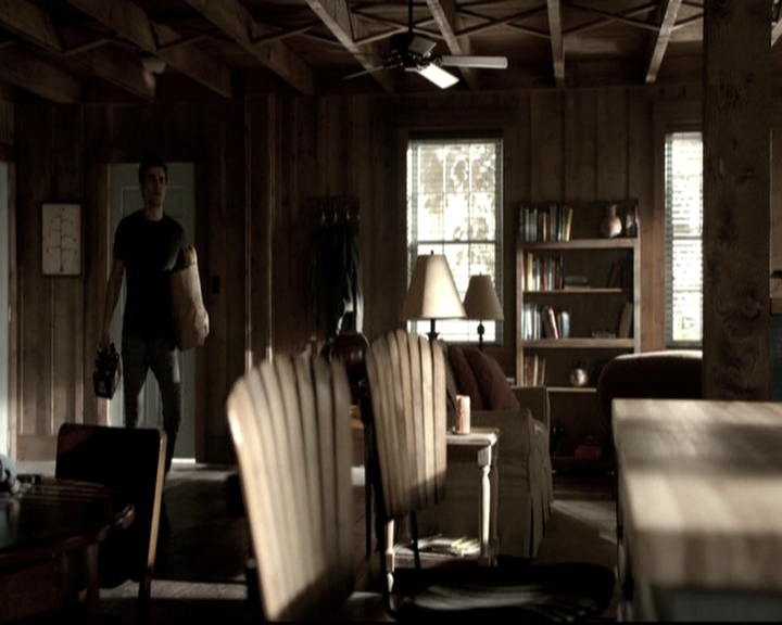 VampireDiariesWorld-dot-nl_6x01IllRemember1388.jpg