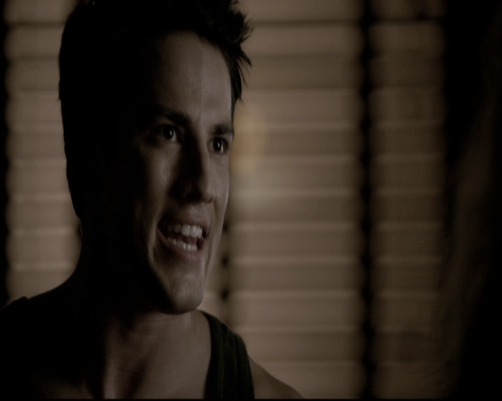 VampireDiariesWorld-dot-nl_6x01IllRemember1916.jpg