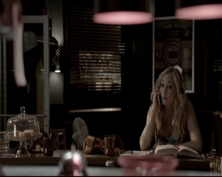 VampireDiariesWorld-dot-nl_6x01IllRemember2052.jpg