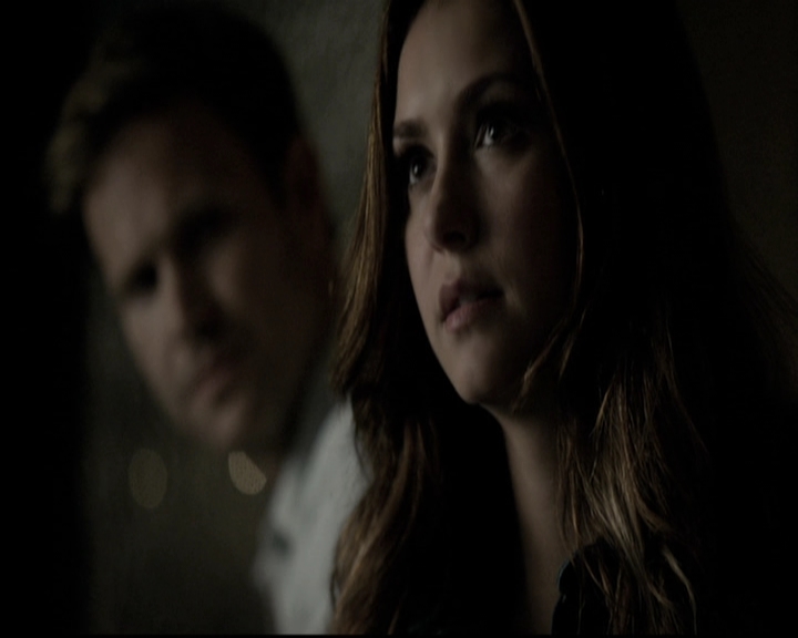 VampireDiariesWorld-dot-nl_6x01IllRemember2160.jpg