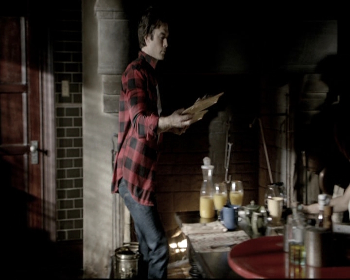 VampireDiariesWorld-dot-nl_6x01IllRemember2231.jpg