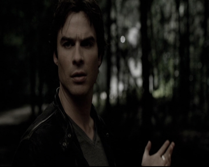 VampireDiariesWorld-dot-nl_6x02YellowLedbetter0080.jpg