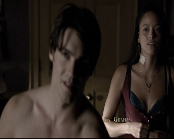 VampireDiariesWorld-dot-nl_6x02YellowLedbetter0143.jpg