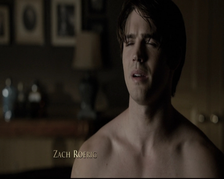 VampireDiariesWorld-dot-nl_6x02YellowLedbetter0154.jpg