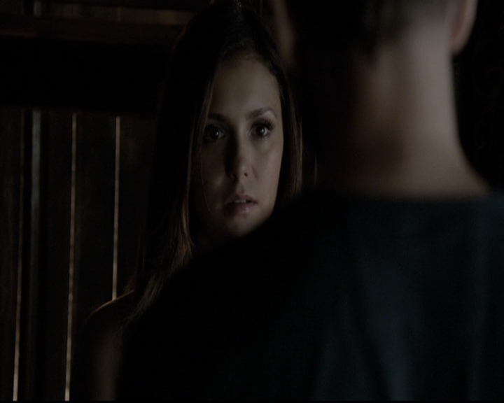 VampireDiariesWorld-dot-nl_6x02YellowLedbetter1245.jpg