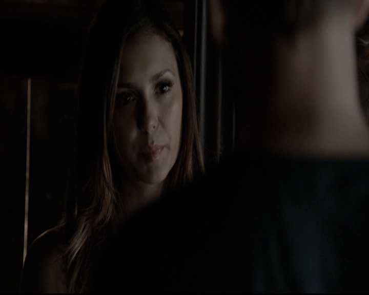 VampireDiariesWorld-dot-nl_6x02YellowLedbetter1248.jpg