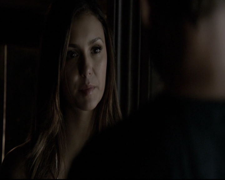 VampireDiariesWorld-dot-nl_6x02YellowLedbetter1250.jpg